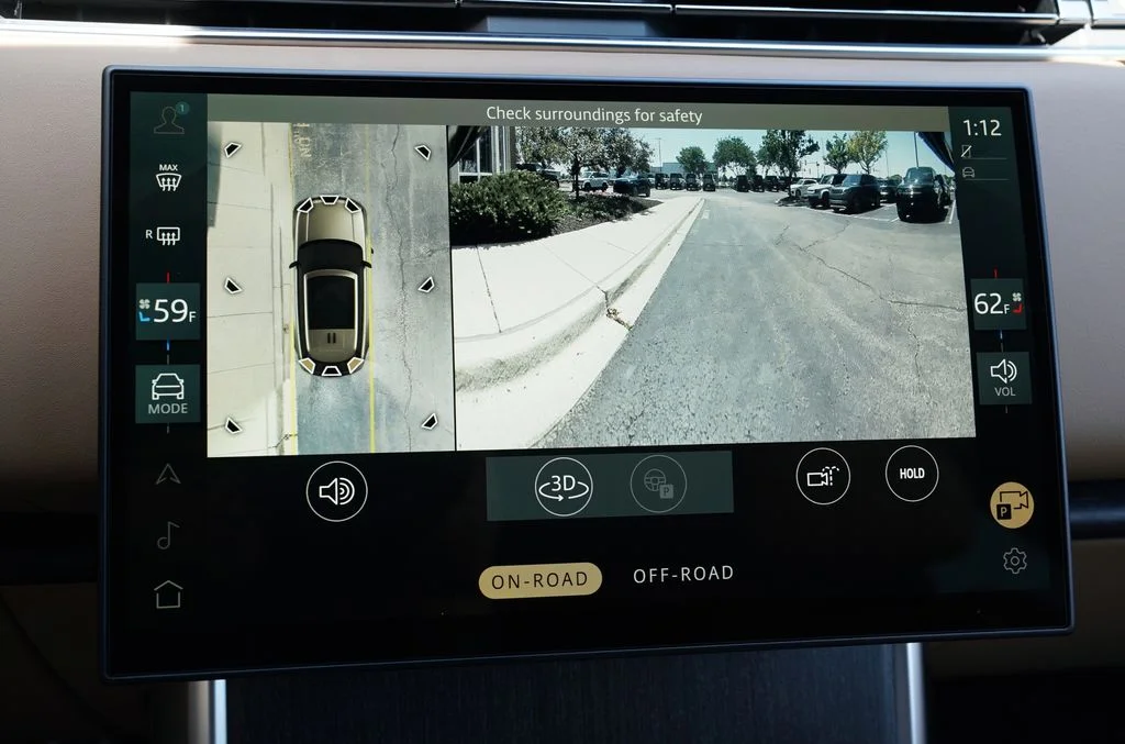 New 2026 Carpathian Grey Land Rover SE image 26