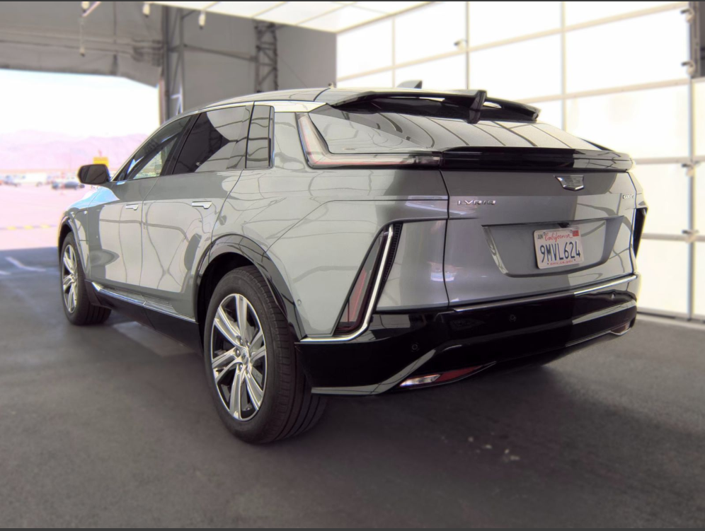 Used 2024 Argent Silver Metallic Cadillac Tech image 3