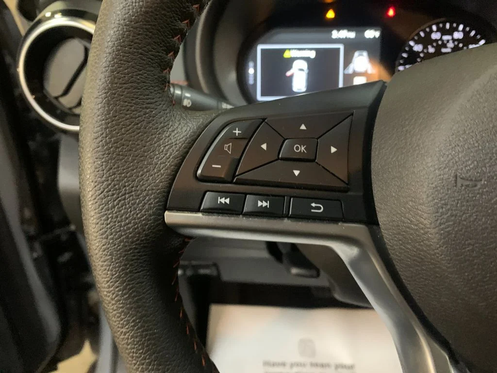 Used 2023 Gray Nissan SR image 28