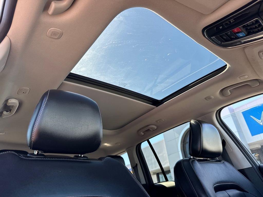 Certified Used 2022 White Jeep 4xe image 15