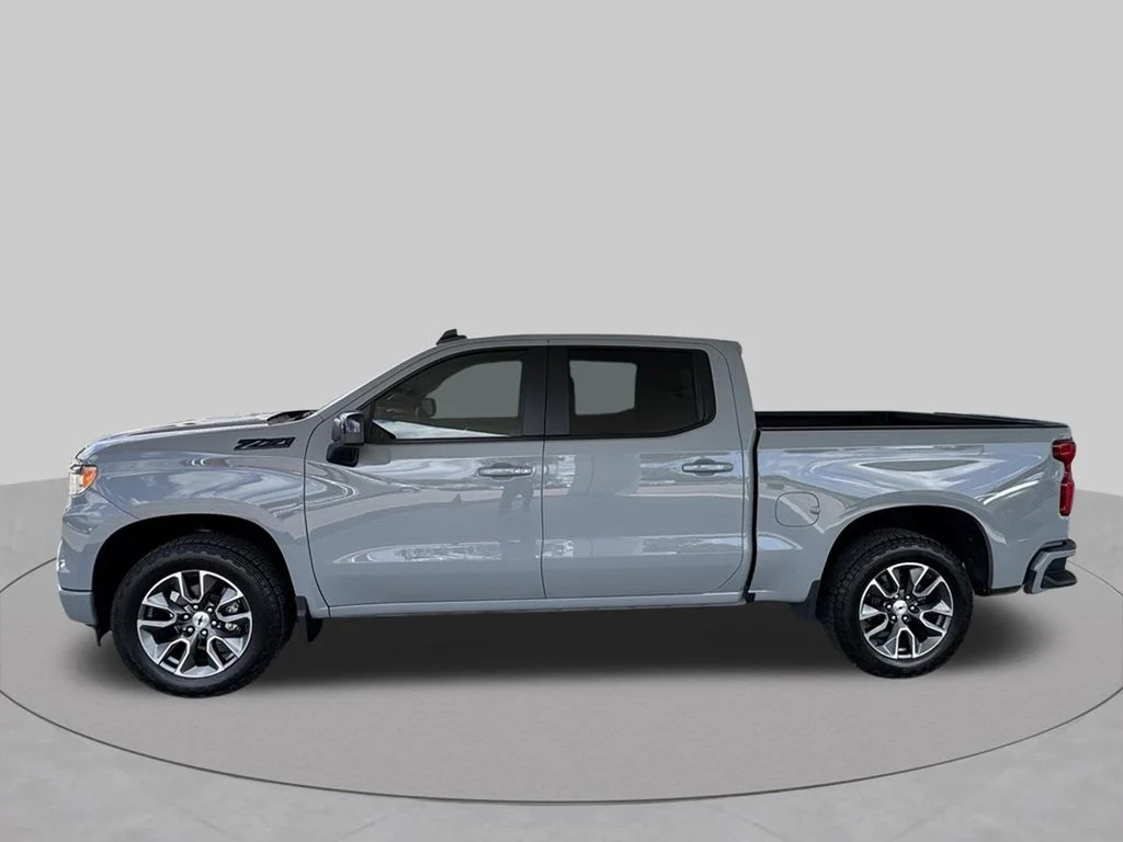 Used 2025 Gray Chevrolet RST image 6
