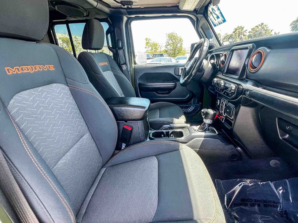 Used 2021 Green Jeep Mojave image 15