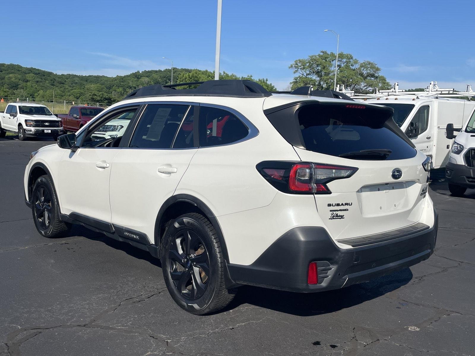 Used 2021 Crystal White Pearl Subaru Onyx Edition XT image 3