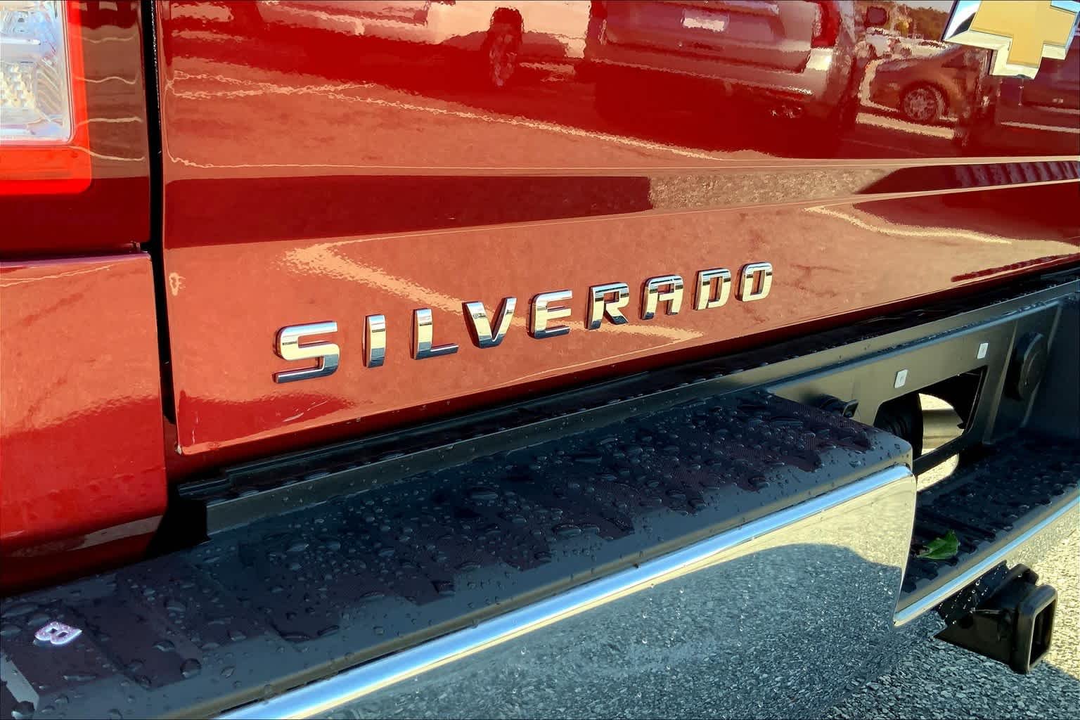 Used 2018 Cajun Red Tintcoat Chevrolet LTZ image 30