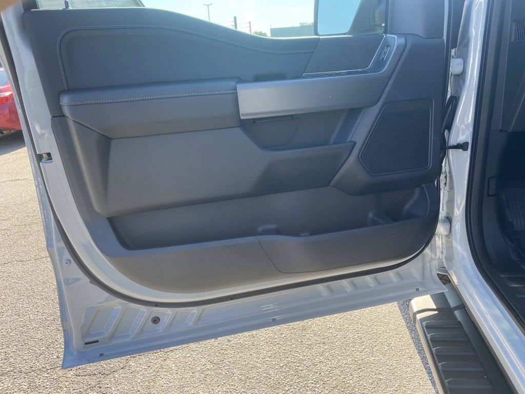 New 2026 Avalanche Ford XLT image 11