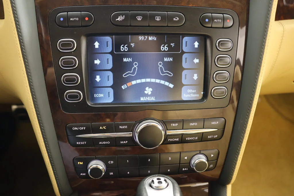 Used 2008  Bentley  image 14