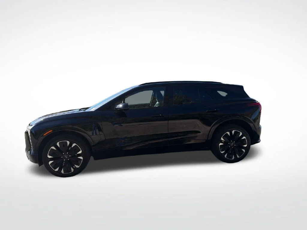Used 2024 Chevrolet Blazer EV RS with VIN 3GNKDCRJ9RS216808 for sale in Clinton, MI