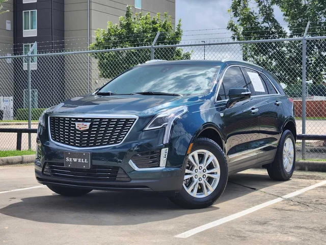 2026 Cadillac XT5 Luxury