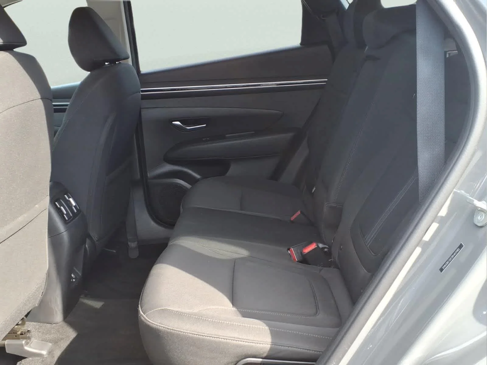 Used 2024 Hampton Gray Hyundai SEL image 29