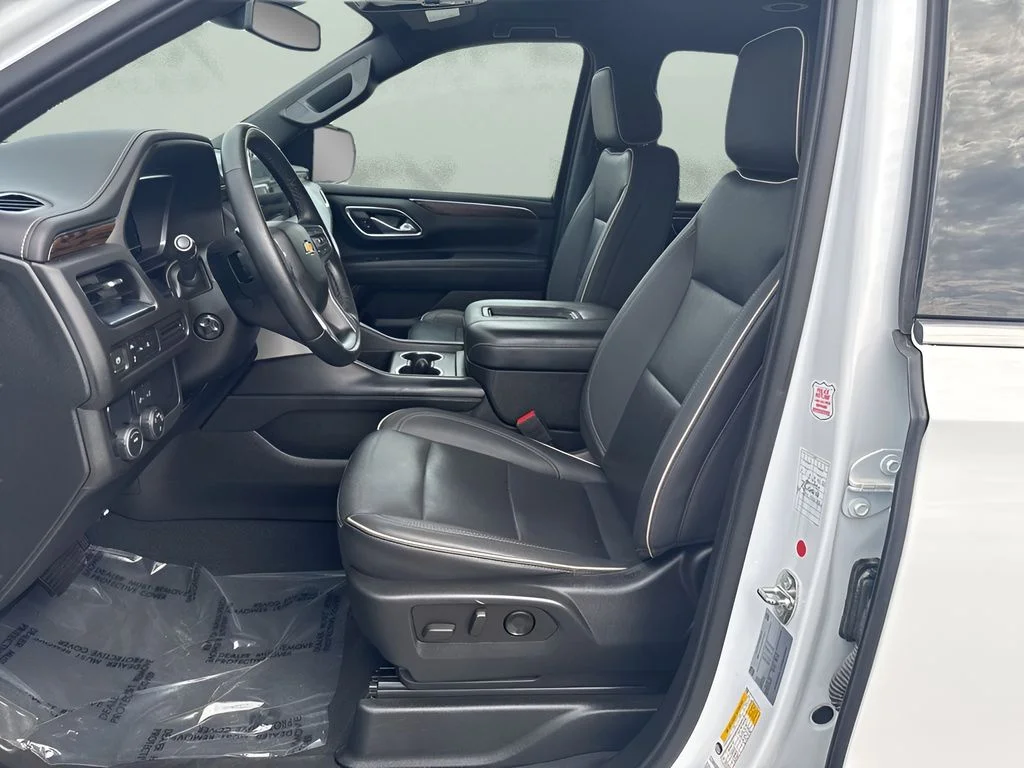 Used 2023 White Chevrolet Premier image 9