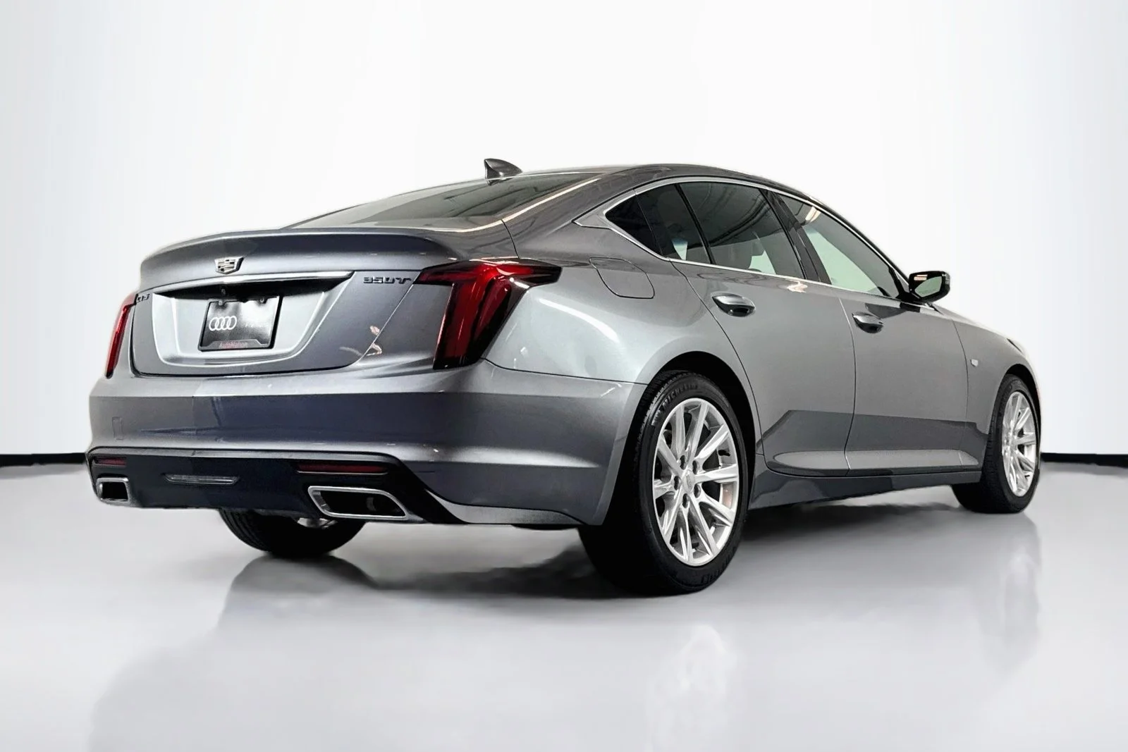 Used 2020 Satin Steel Metallic Cadillac Luxury image 5