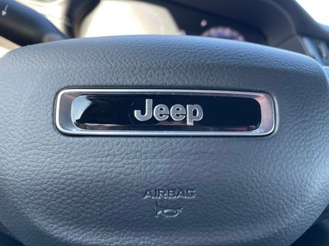 New 2026 Bright White Clearcoat Jeep Laredo Altitude image 17