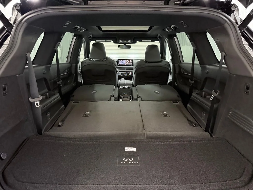 New 2027 2T GRPT SHDW INFINITI Sport AWD image 45