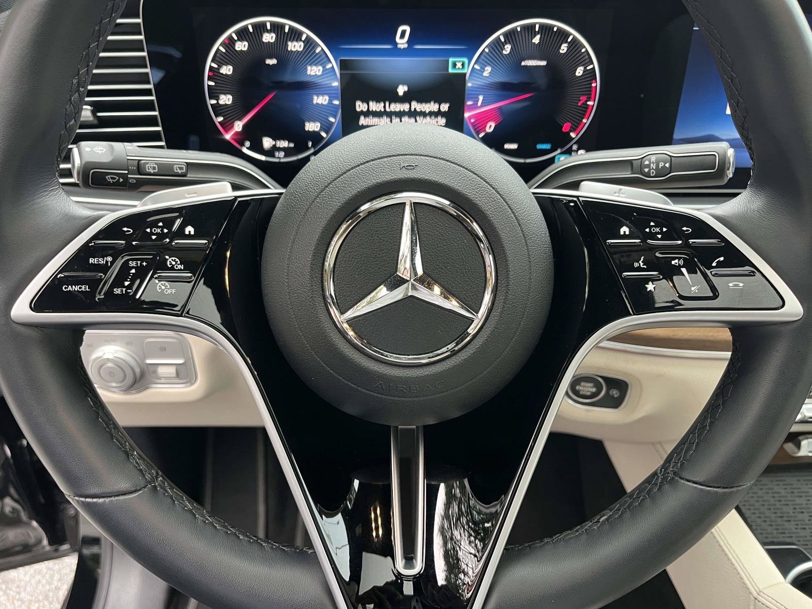 Certified Used 2025 Black Mercedes-Benz GLE 350 SUV image 20