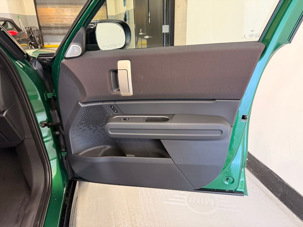 Used 2026 British Racing Green IV Met MINI  image 27