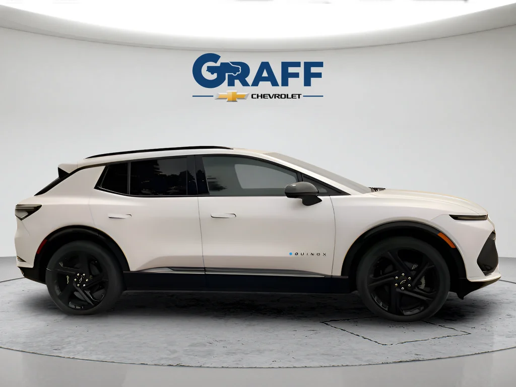2025 Chevrolet Equinox EV RS - Photo 9