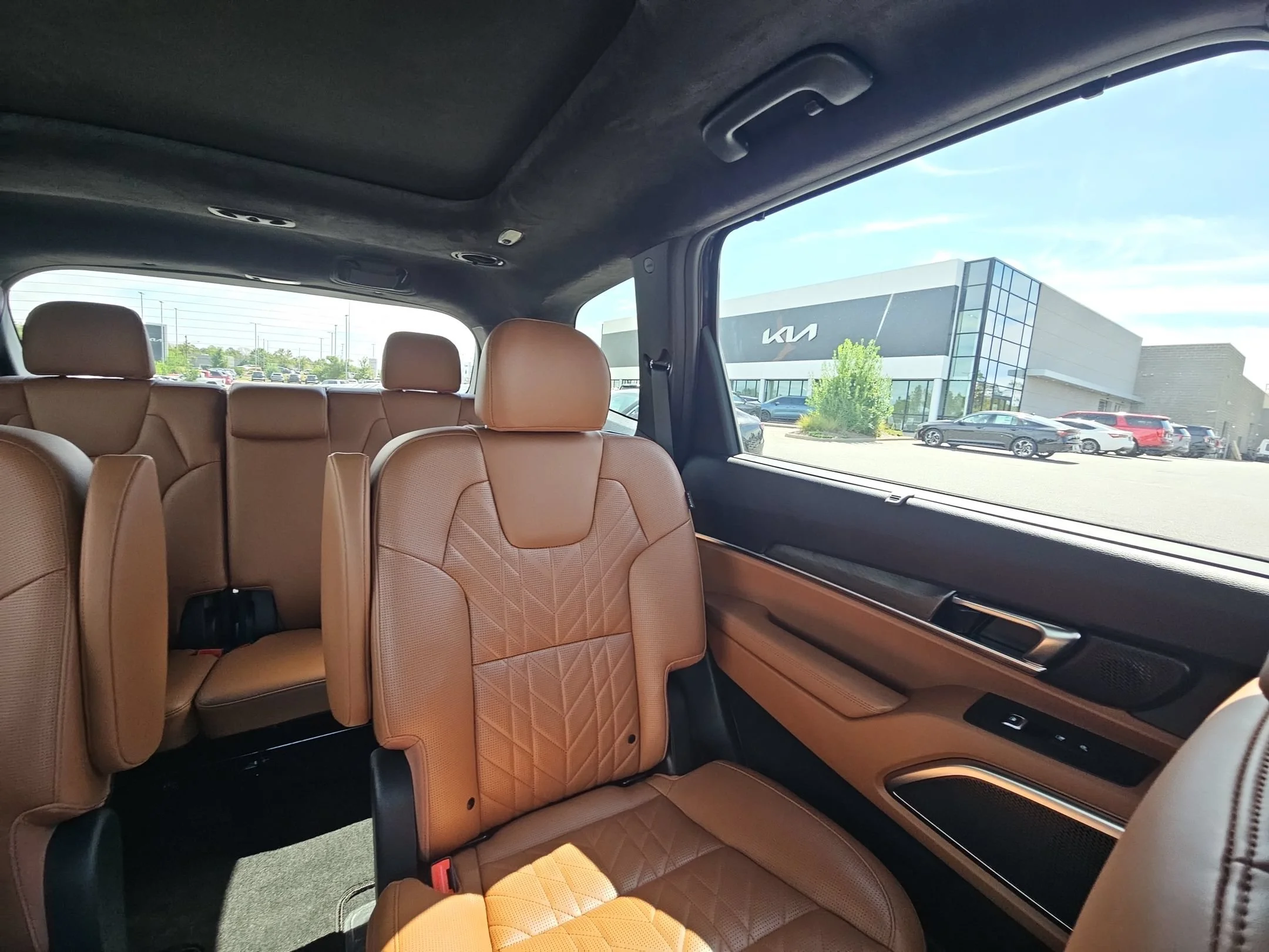 Used 2025 Panthera Metal Kia SX-Prestige X-Line image 14