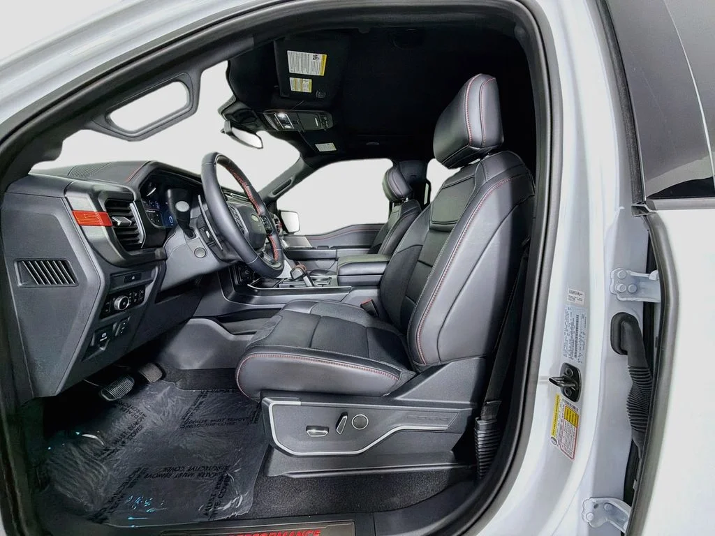 Used 2025 White Ford Raptor image 22