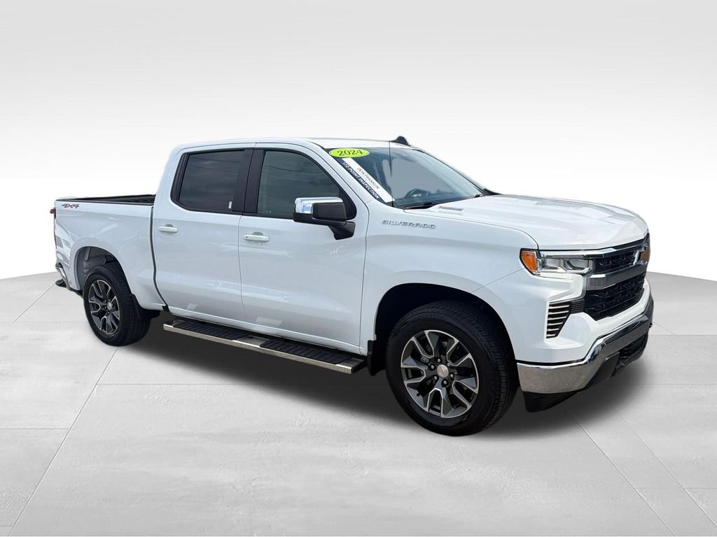 Used 2024 White Chevrolet LT image 7