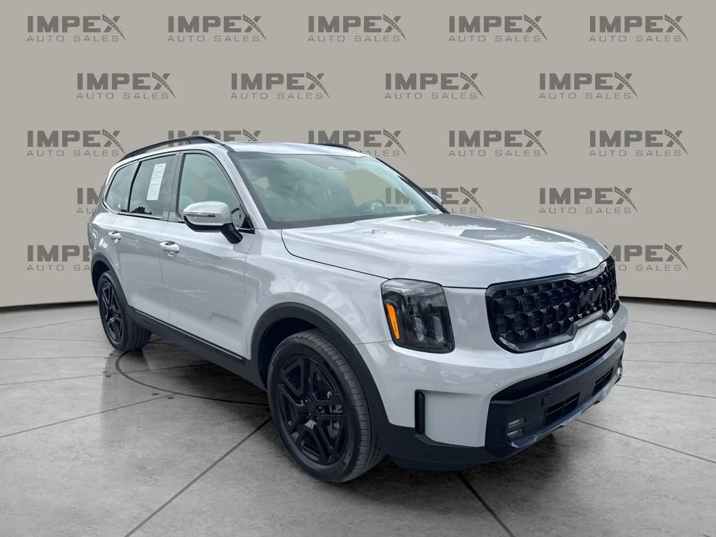 Used 2025 Gray Kia SX-Prestige X-Line image 4