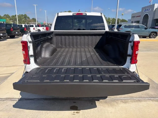 New 2027 Ivory White Tri-Coat Pearl-Coat Exterior Paint RAM Laramie image 11