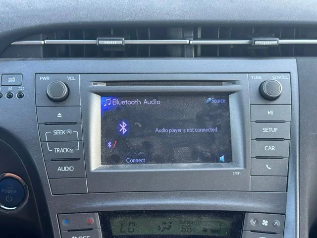Used 2015 Gray Toyota Two image 18