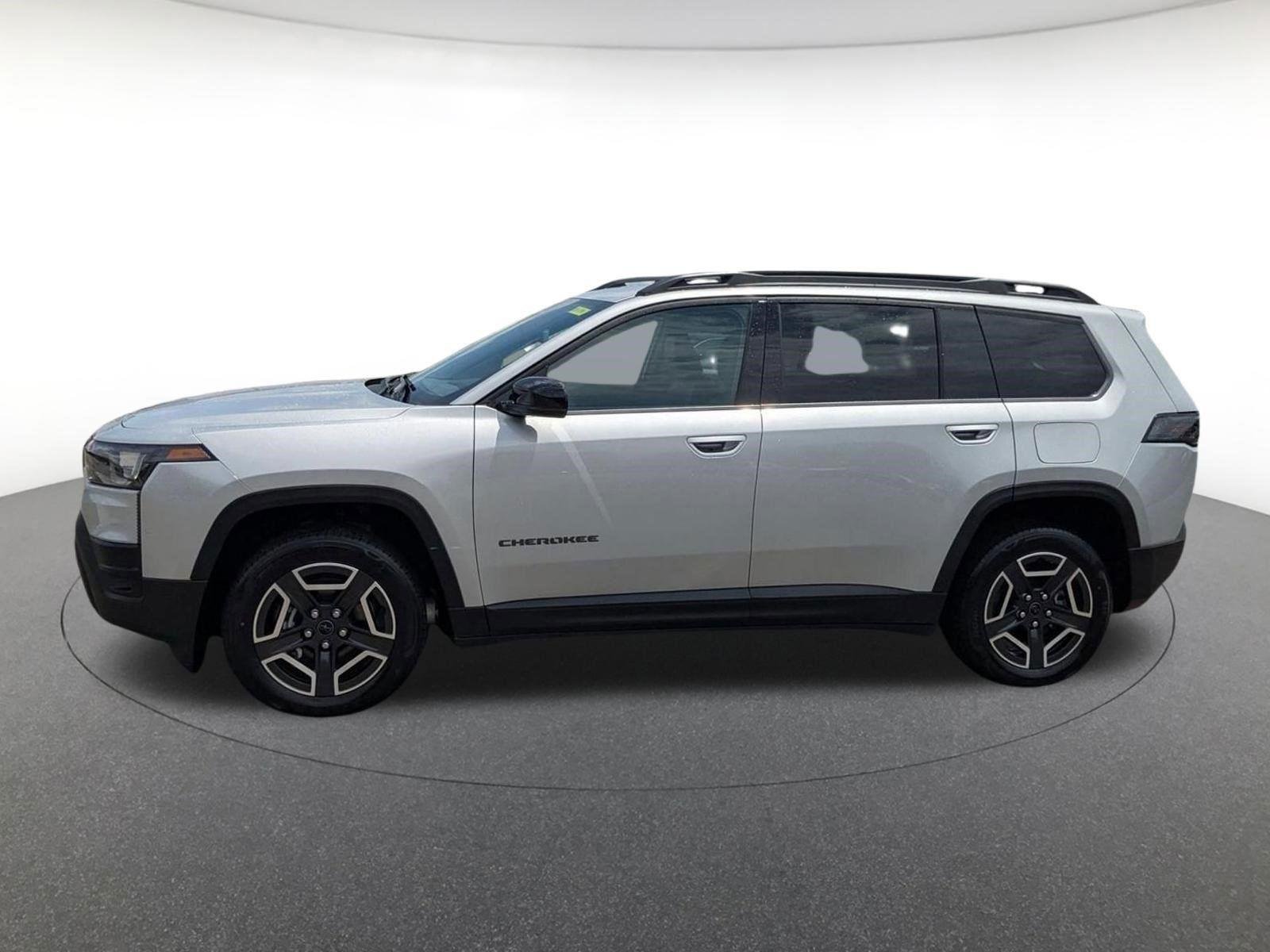 New 2026 Silver Zynith Clear-Coat Exterior Paint Jeep Laredo image 7