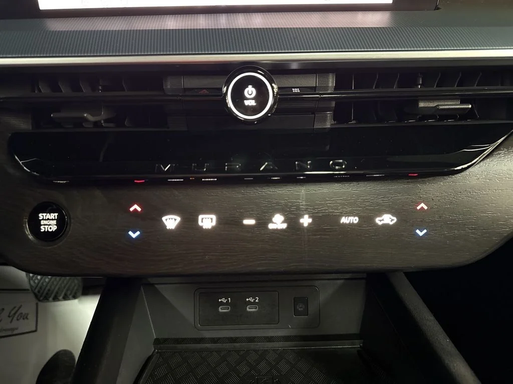 Used 2025 White Pearl Nissan SL image 28