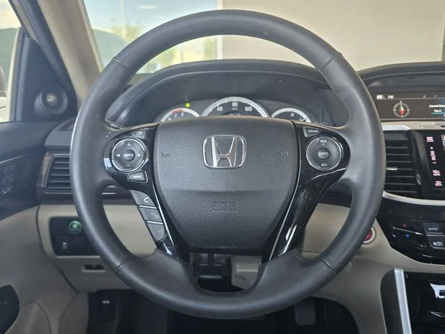 Certified Used 2016 Champagne Frost Pearl Honda EX-L image 14