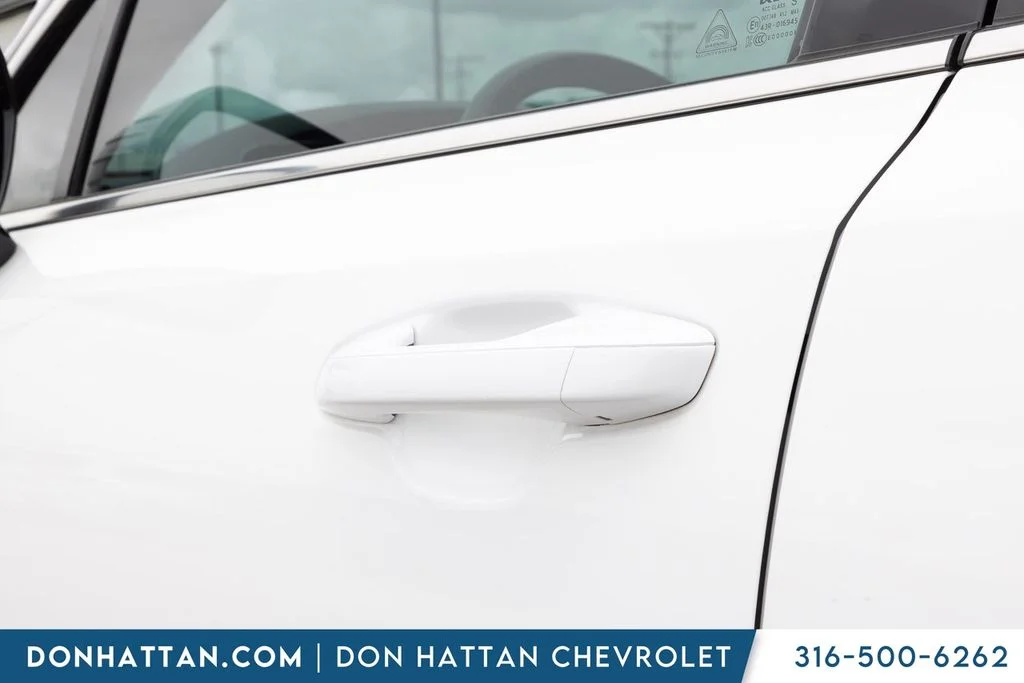 Used 2023 White Kia LX image 29