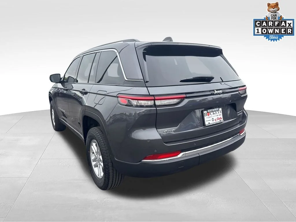 Used 2023 Gray Jeep Laredo image 5