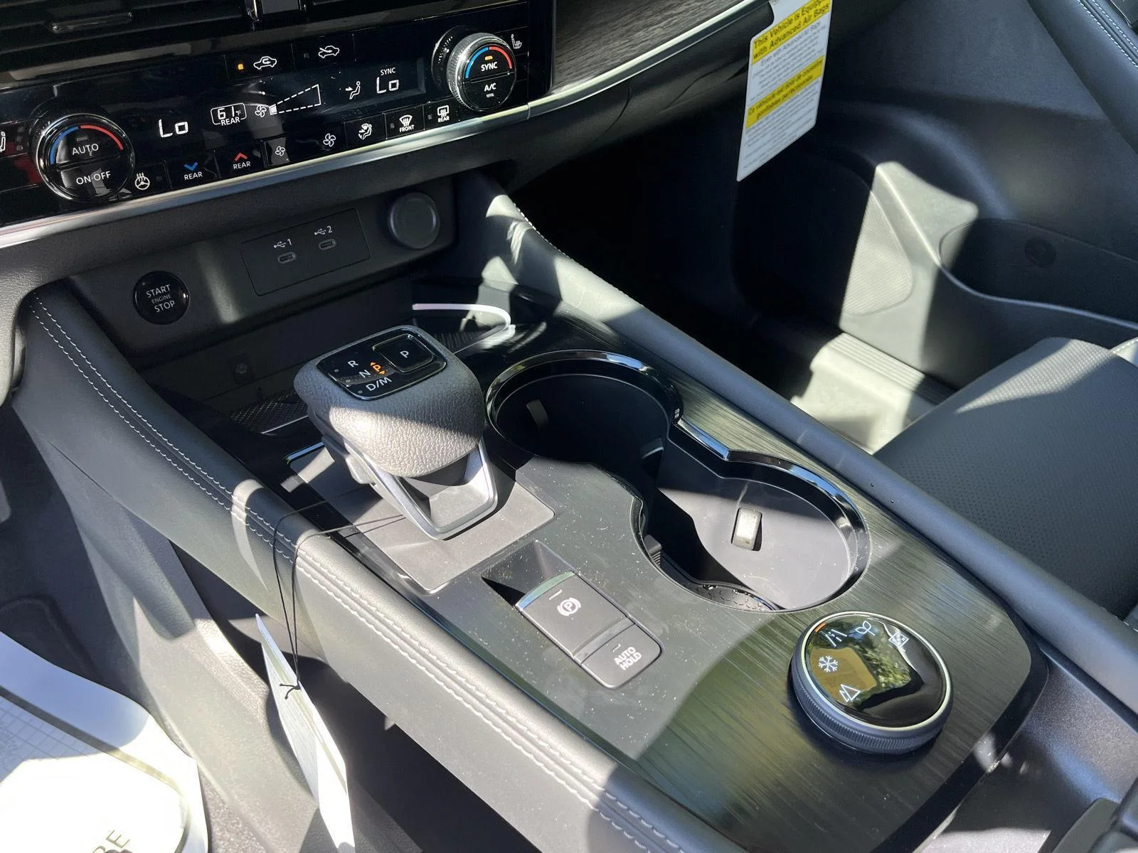 New 2026 Everest White Pearl TriCoat Nissan Platinum image 25