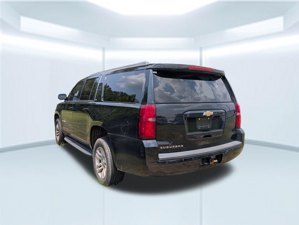 Used 2018 Chevrolet Suburban LT with VIN 1GNSCHKC3JR215480 for sale in Milton, FL