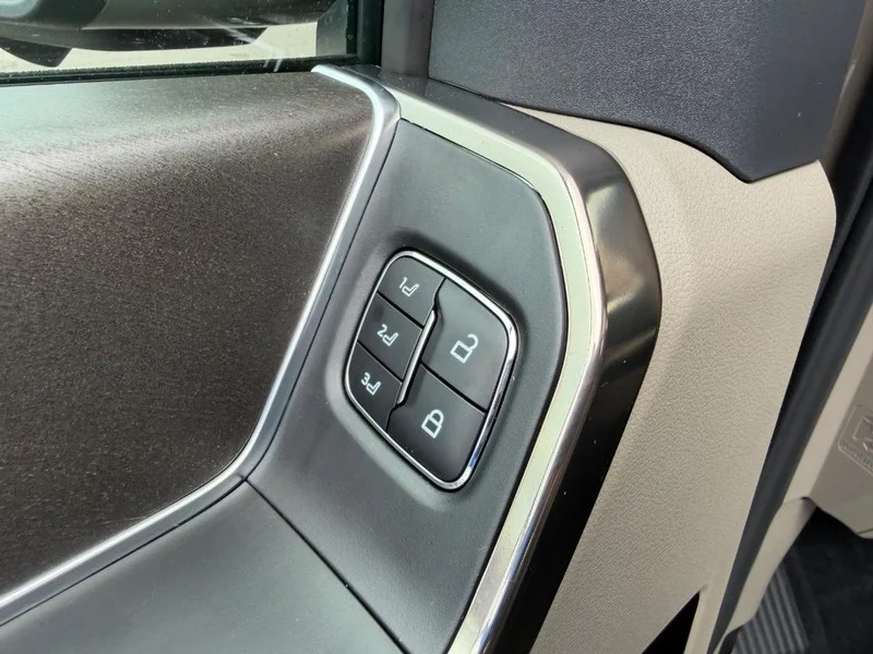 New 2026 Marsh Gray Ford Platinum® image 20