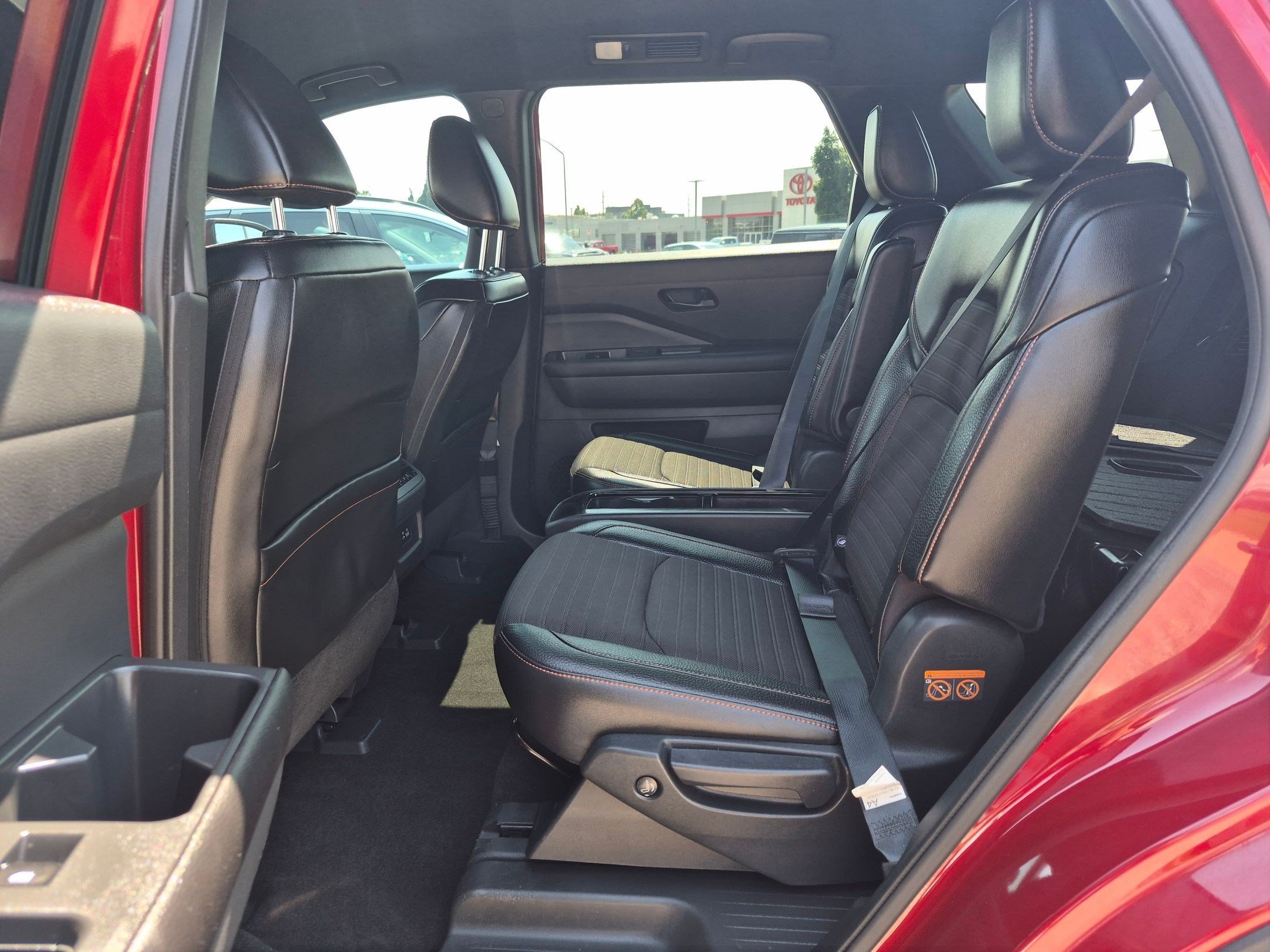 Used 2024 Scarlet Ember Nissan Rock Creek image 27