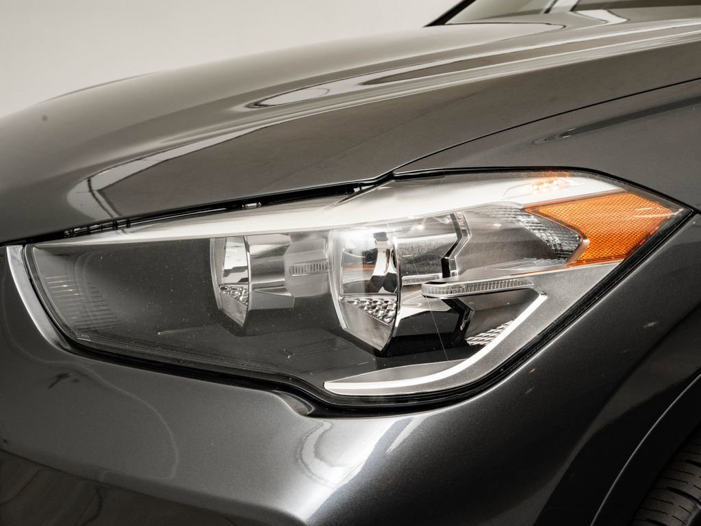 Used 2021 Mineral Gray Metallic BMW xDrive28i image 15