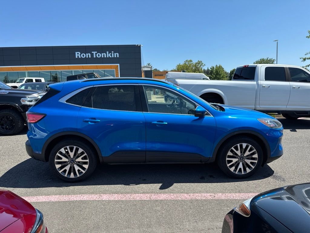 Used 2020 Blue Ford Titanium image 10