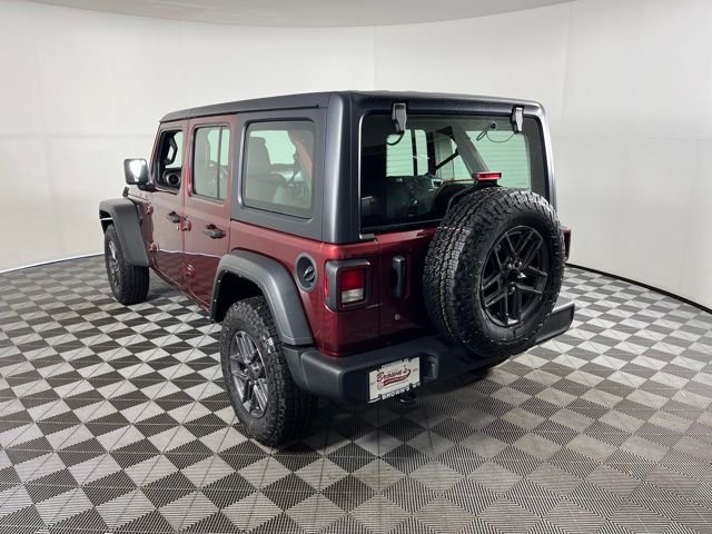 Used 2022 Red Jeep Unlimited Sport image 5