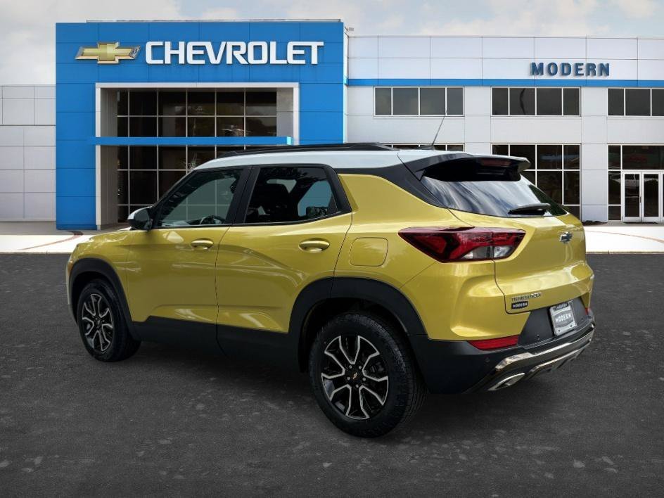 Used 2023 Nitro Yellow Metallic Chevrolet ACTIV image 3