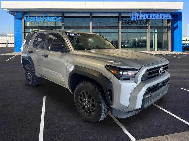 2025 Toyota 4Runner SR5 4WD's photo