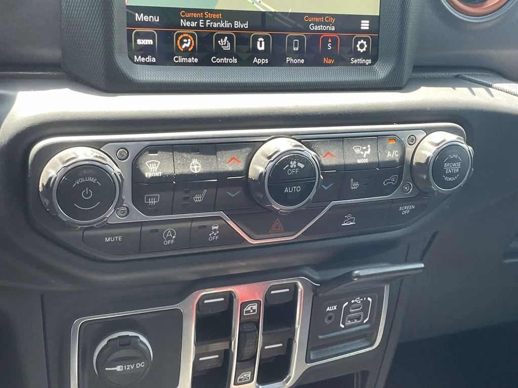 Used 2022 Green Jeep Mojave image 37