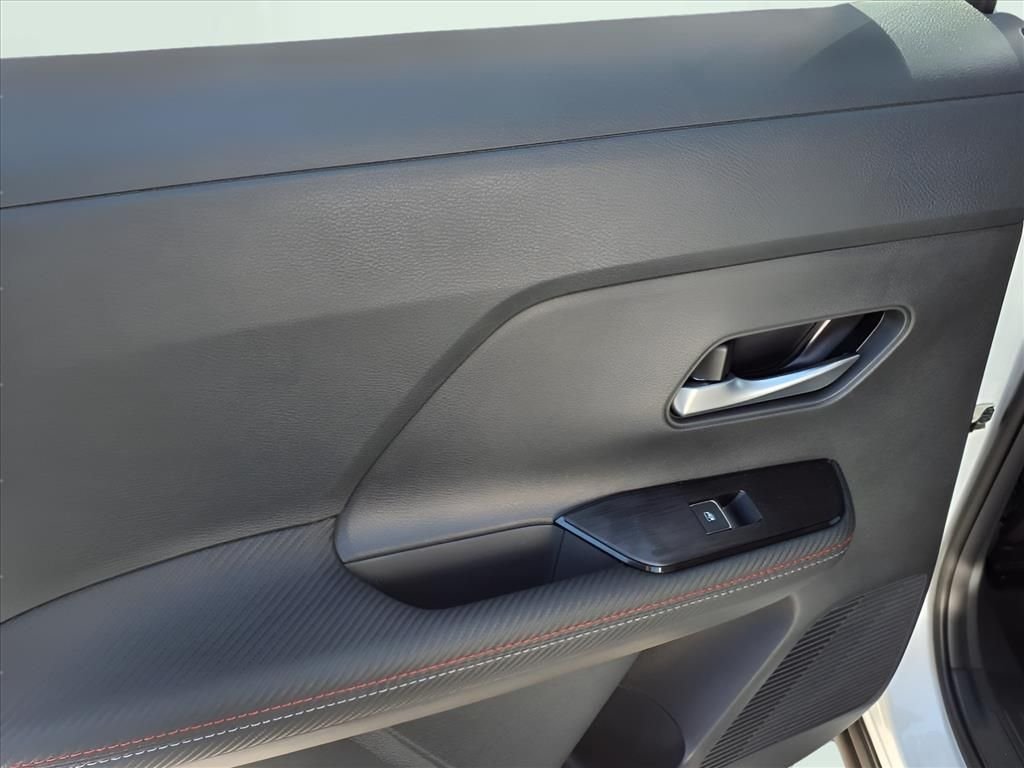 2025 Nissan Kicks SR AWD - Photo 6