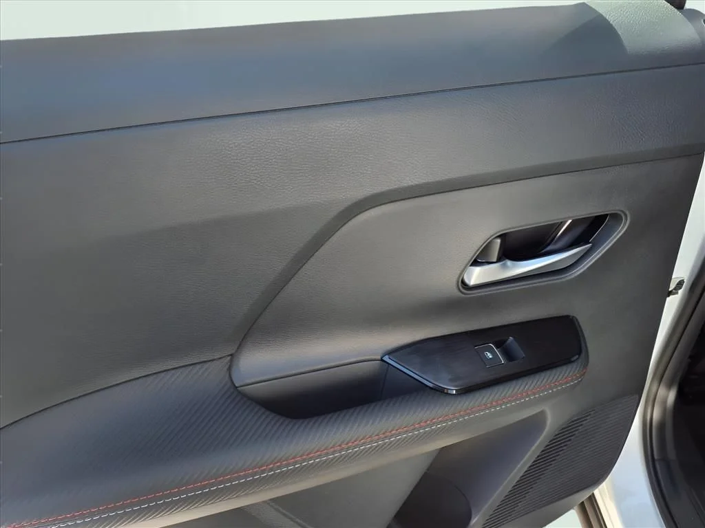 2025 Nissan Kicks SR AWD - Photo 6