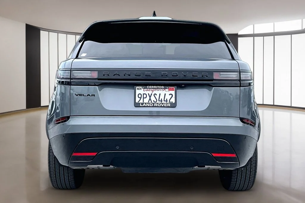 Certified Used 2024 Gray Land Rover Dynamic SE image 5