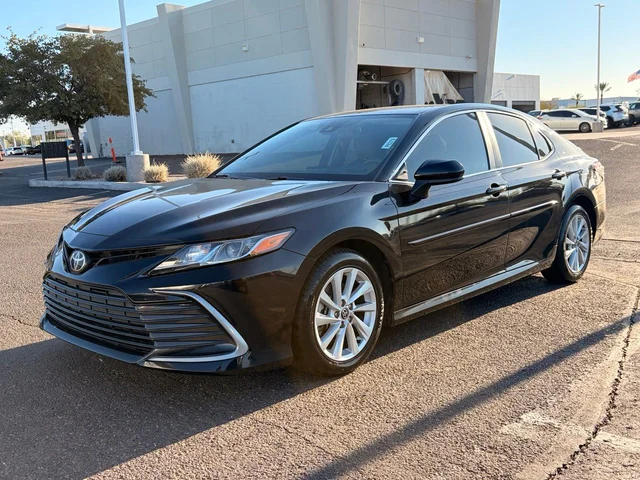 2022 Toyota Camry LE