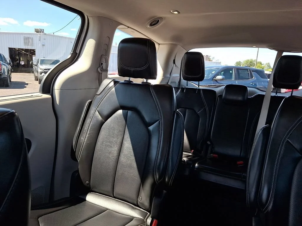Used 2024 Silver Mist Cle Chrysler Touring L image 19