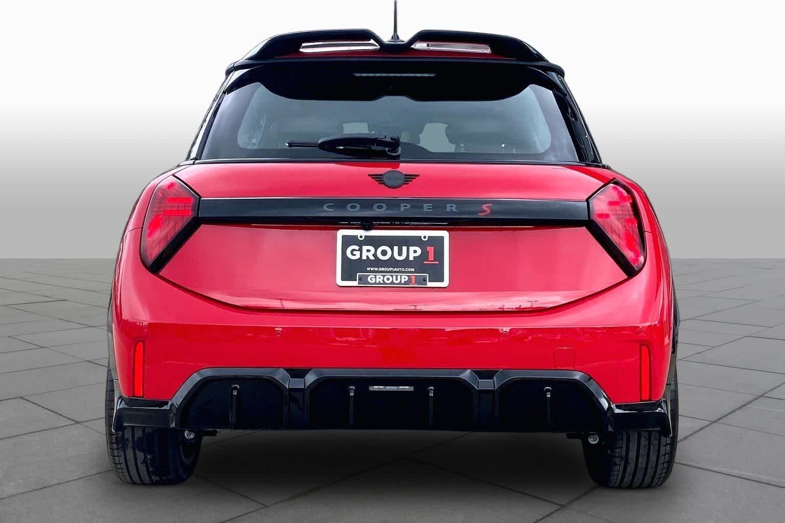 New 2026 Chili Red II MINI Iconic image 4