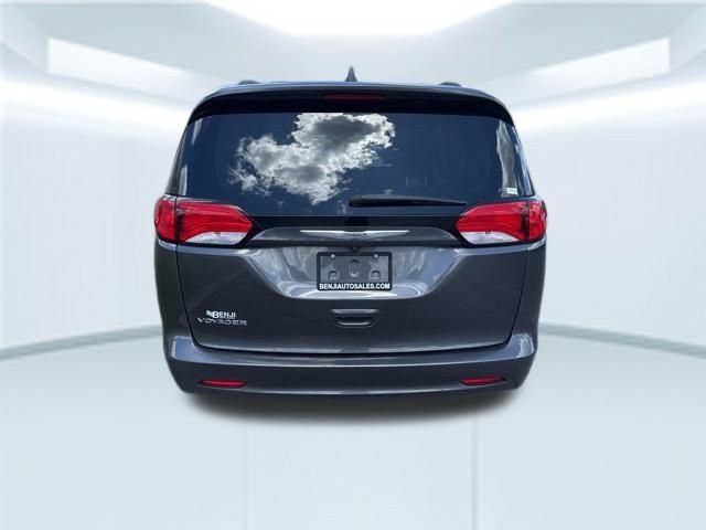 Used 2021 Gray Chrysler LXI image 7