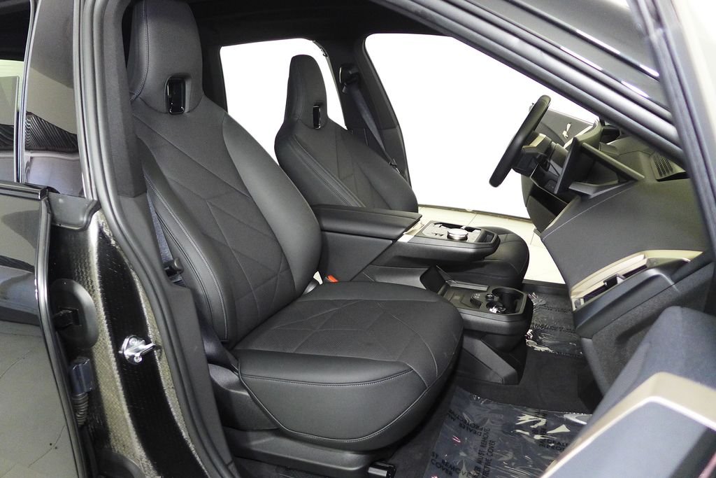 Certified Used 2024 Black Sapphire Metallic BMW xDrive50 image 18