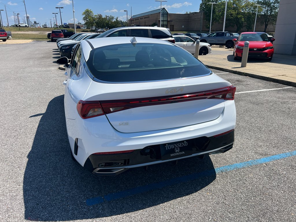 2023 Kia K5 LXS photo 2
